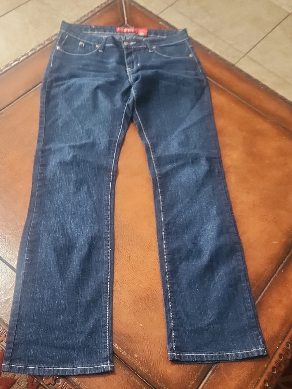 Women's Straight Leg Jeans in Dark Blue Denim